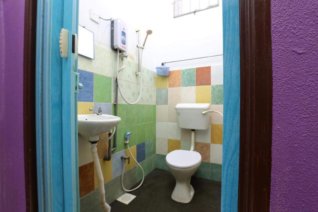 Rvh Hotel Κότα Μπάρου Εξωτερικό φωτογραφία